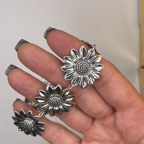 Silver Sunflower Bracelet - Picture 2 of 4